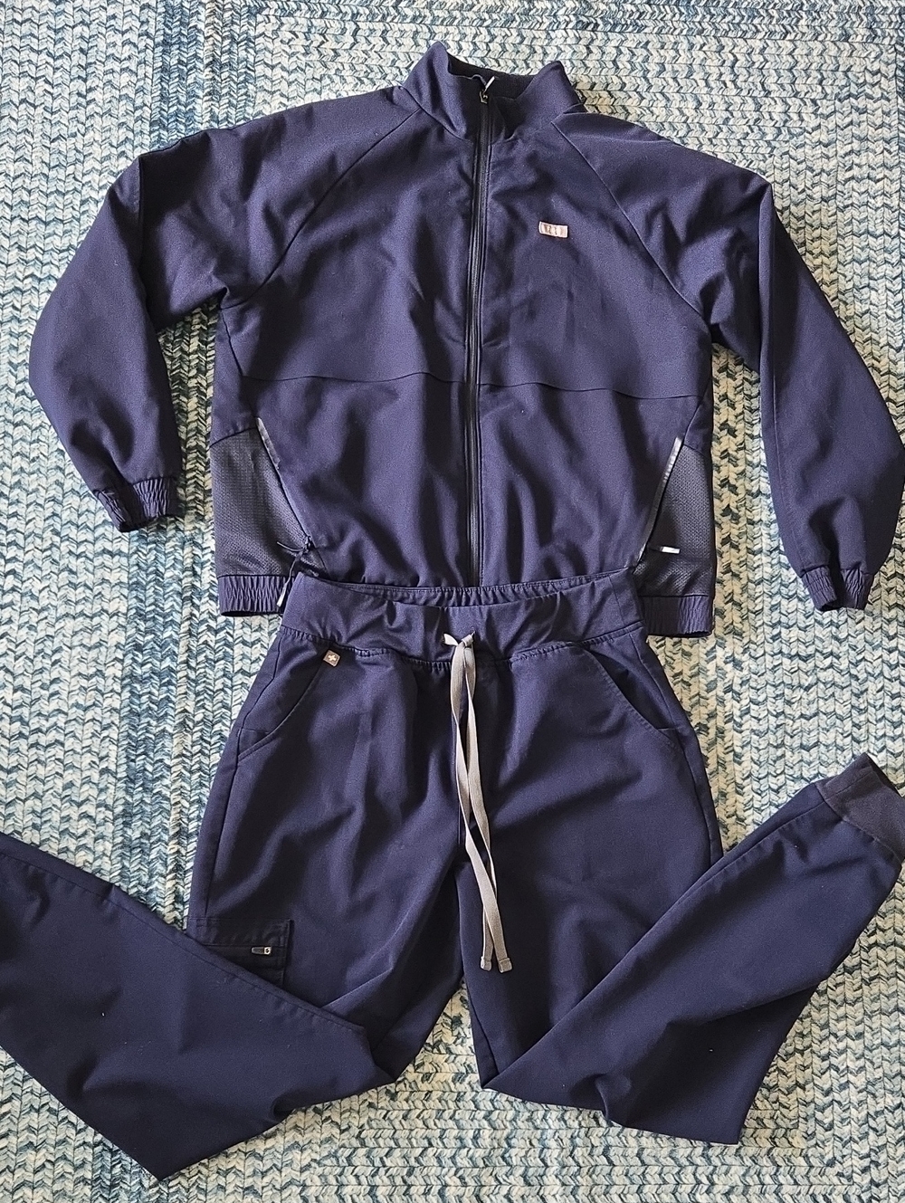 FIGS Navy Women's Jacket & Jogger Set